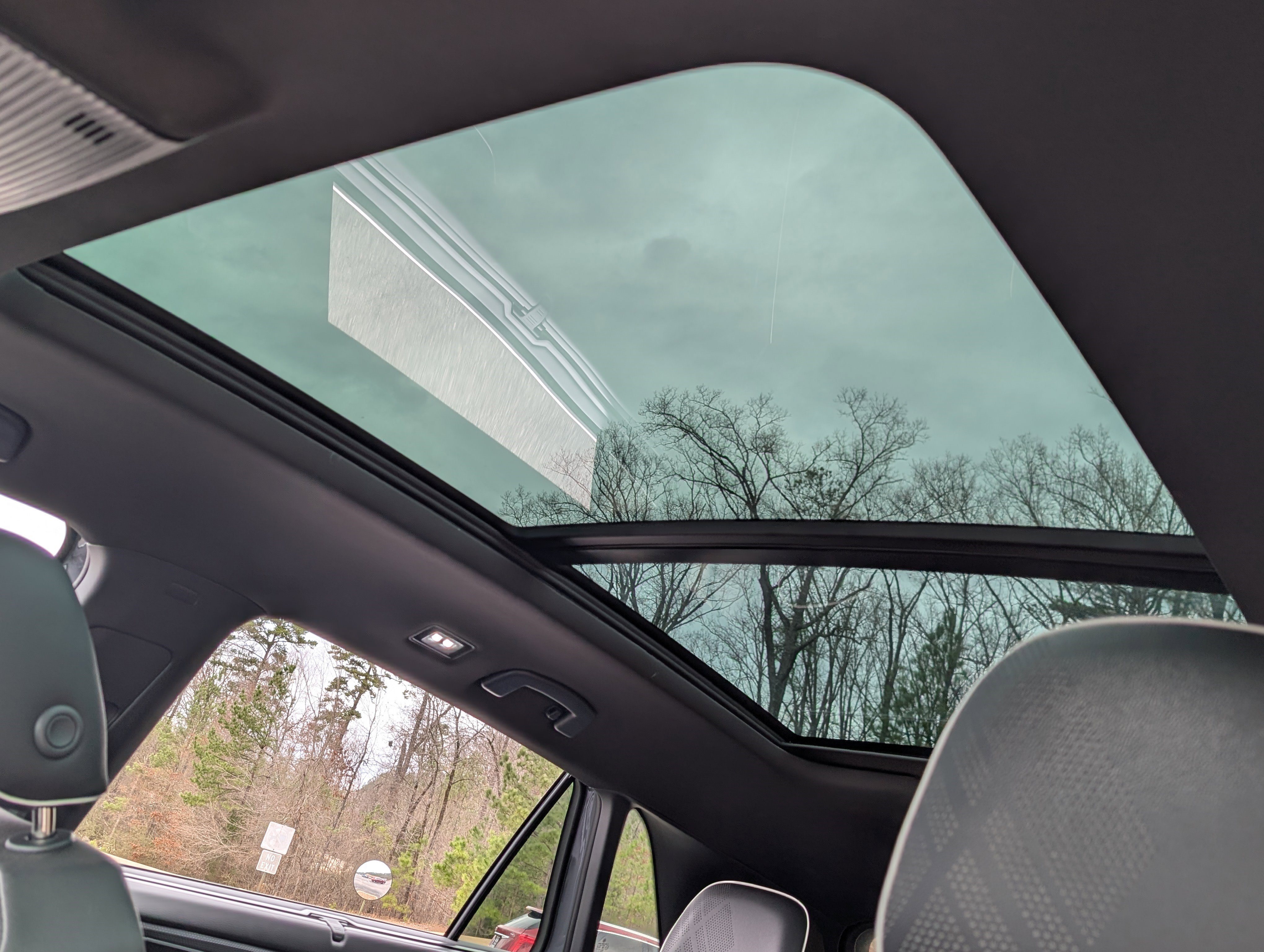 Used 2025 Volkswagen Atlas Cross Sport SEL Premium R-Line image 15