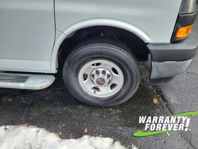 Used 2024 GMC Savana 2500 w/ Driver Convenience Package image 19