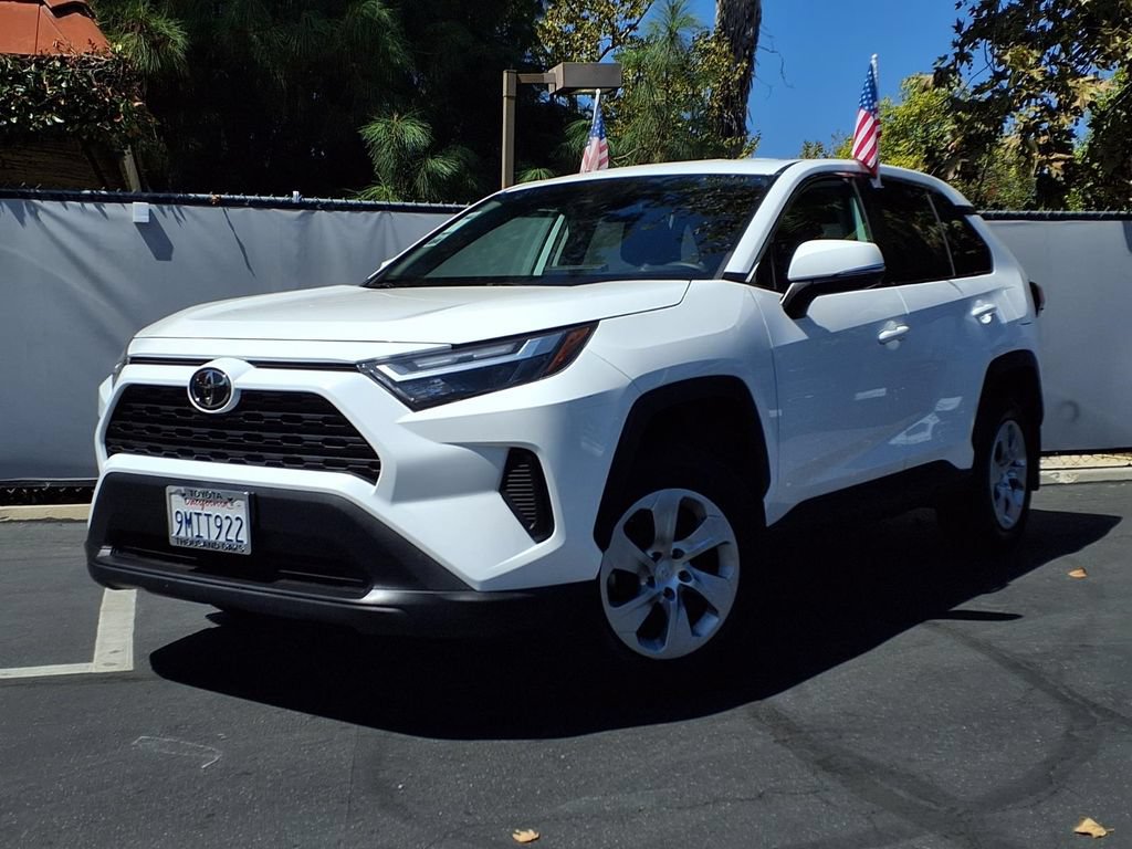 Used 2024 Toyota RAV4 LE FWD image 37