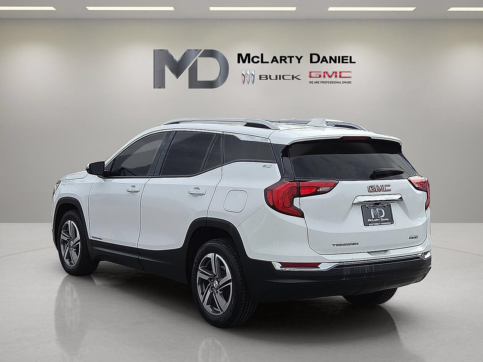 Used 2020 GMC Terrain SLT AWD/4WD image 13