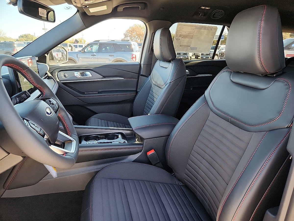 New 2026 Ford Explorer ST-Line w/ Premium Package image 7