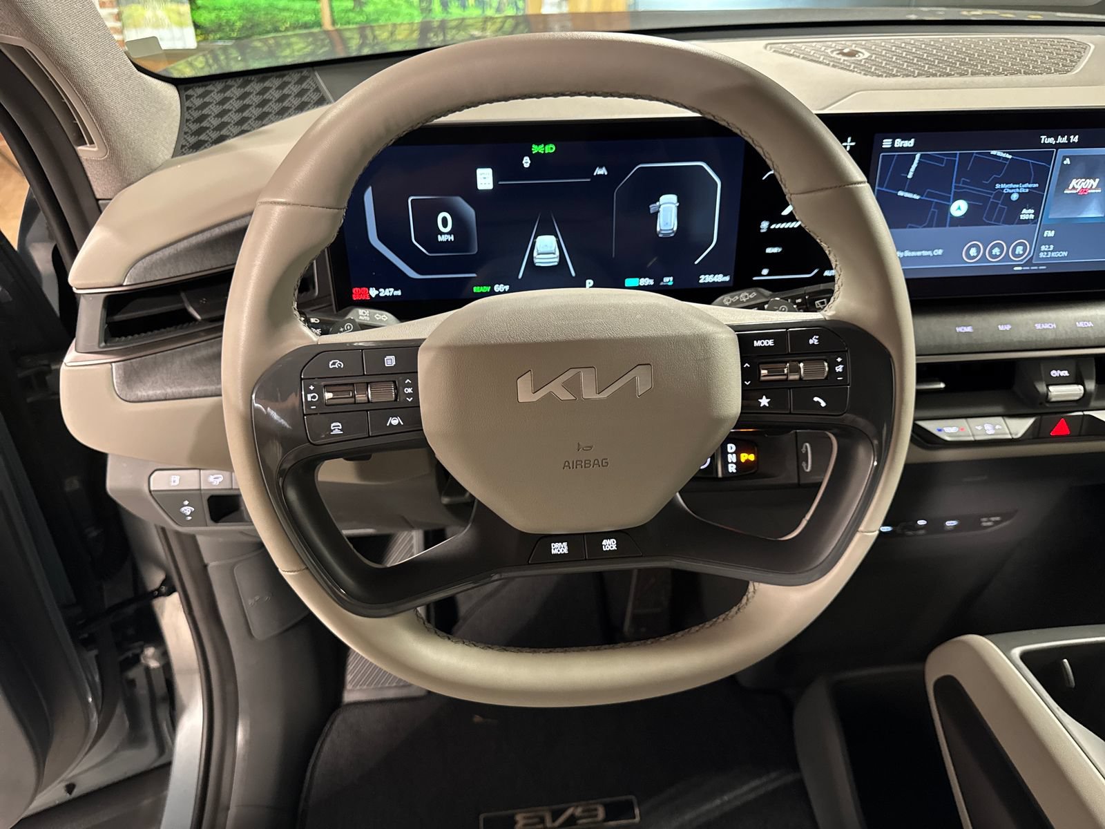 Certified 2024 Kia EV9 Wind AWD/4WD image 13