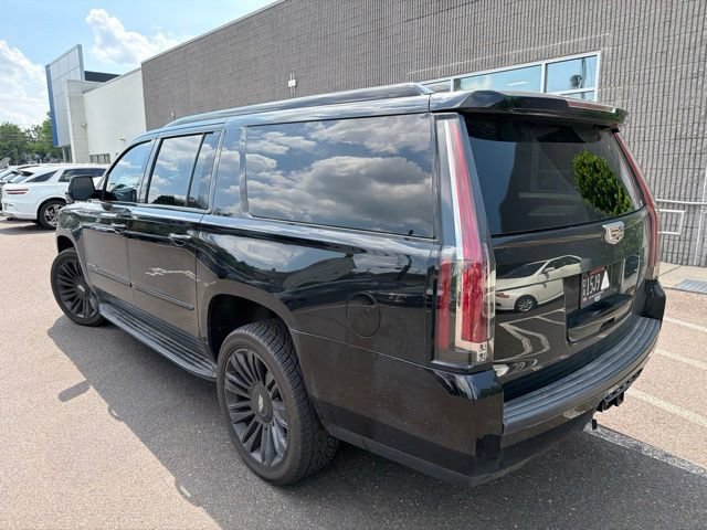 Used 2016 Cadillac Escalade ESV Luxury AWD/4WD image 6