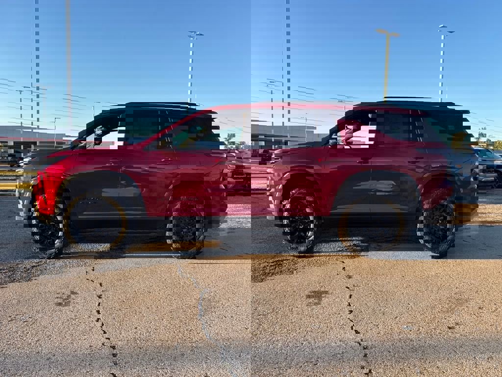 New 2026 Chevrolet Traverse Z71 w/ Driver Confidence Package image 2