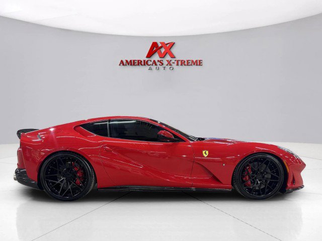 Used 2019 Ferrari 812 Superfast RWD image 9