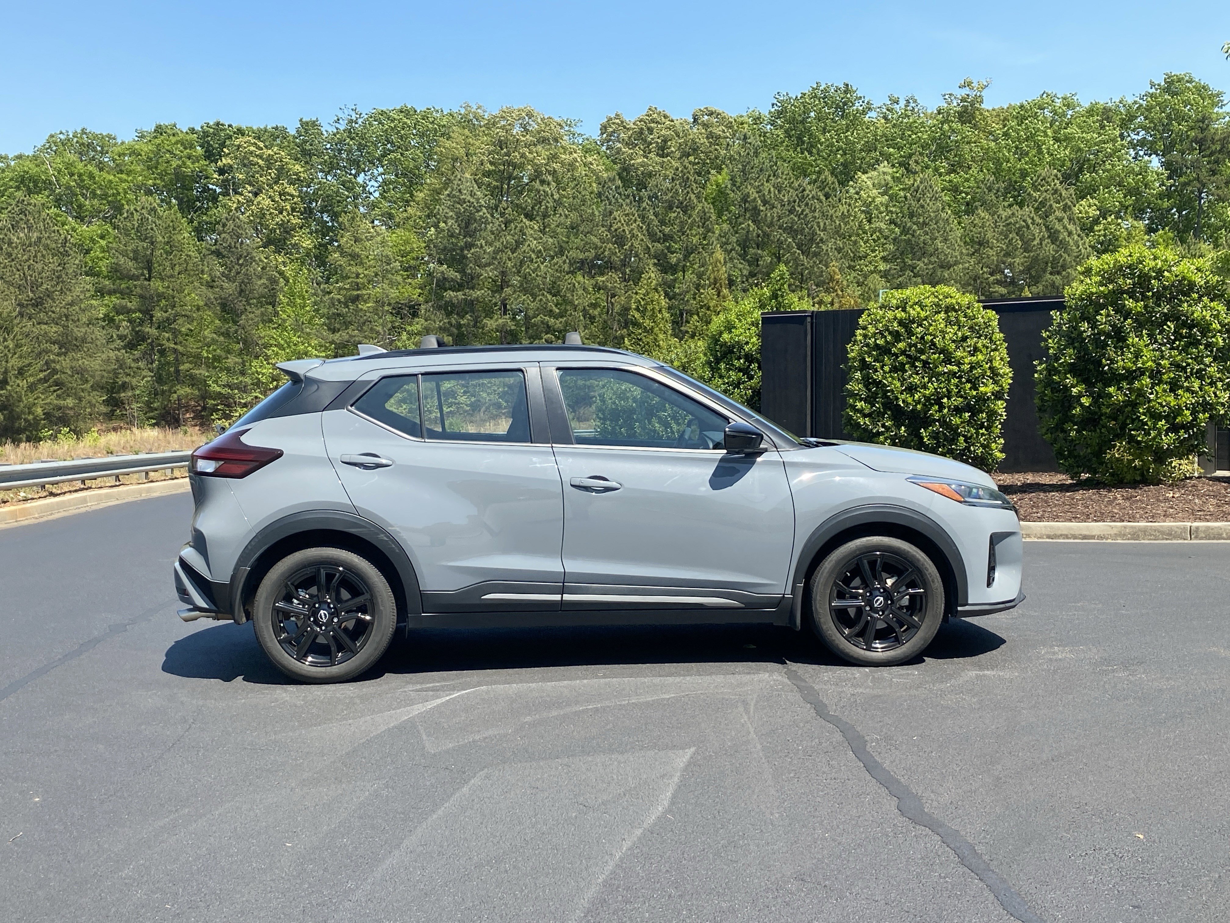 Used 2022 Nissan Kicks SR w/ Interior Electronics Package image 5