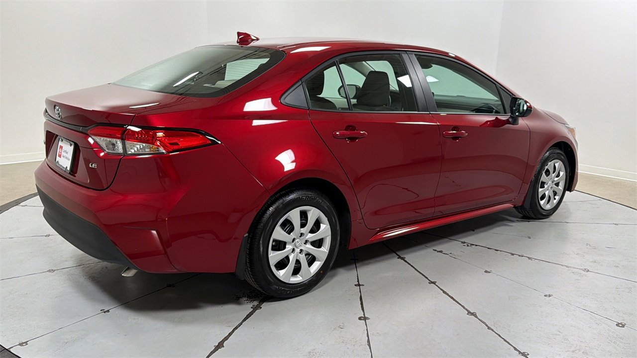 Certified 2025 Toyota Corolla LE image 5