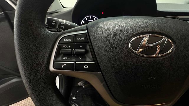 Used 2021 Hyundai Accent SE FWD image 21