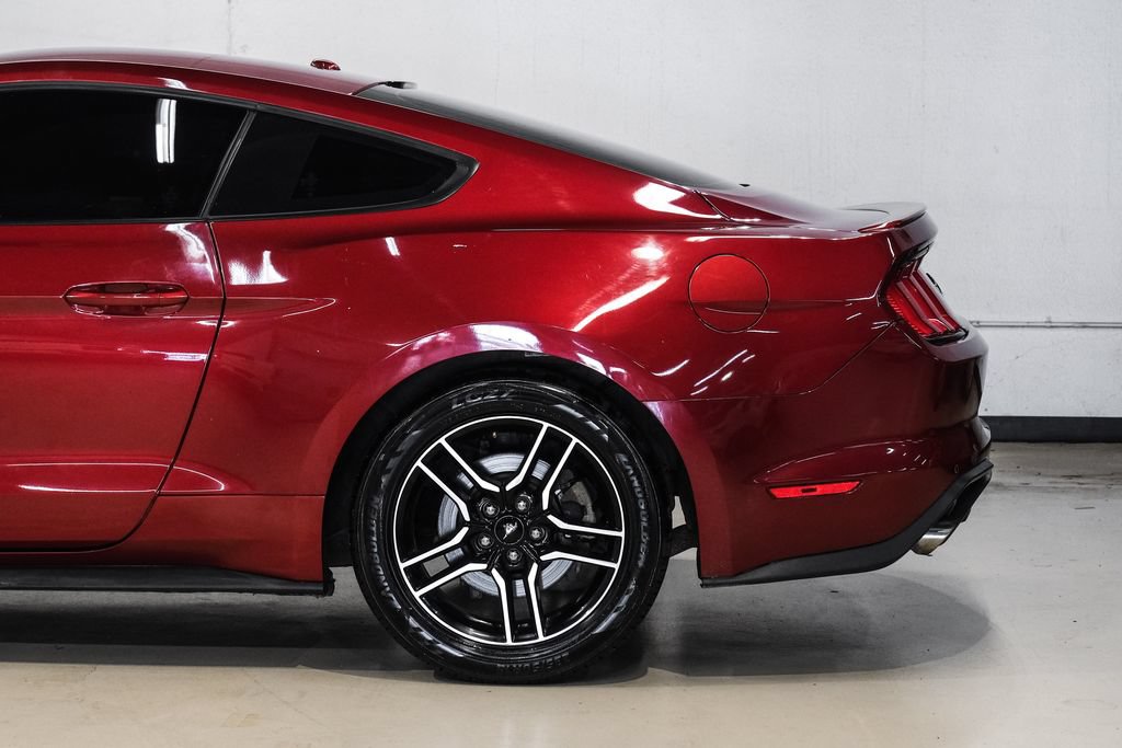 Used 2019 Ford Mustang Coupe RWD image 17