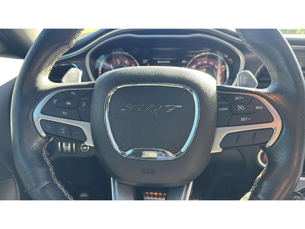 Used 2016 Dodge Challenger SRT Hellcat RWD image 22