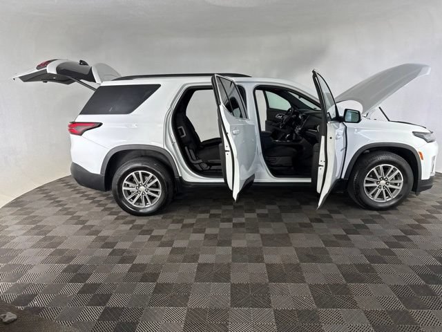 Used 2023 Chevrolet Traverse LT AWD/4WD image 15