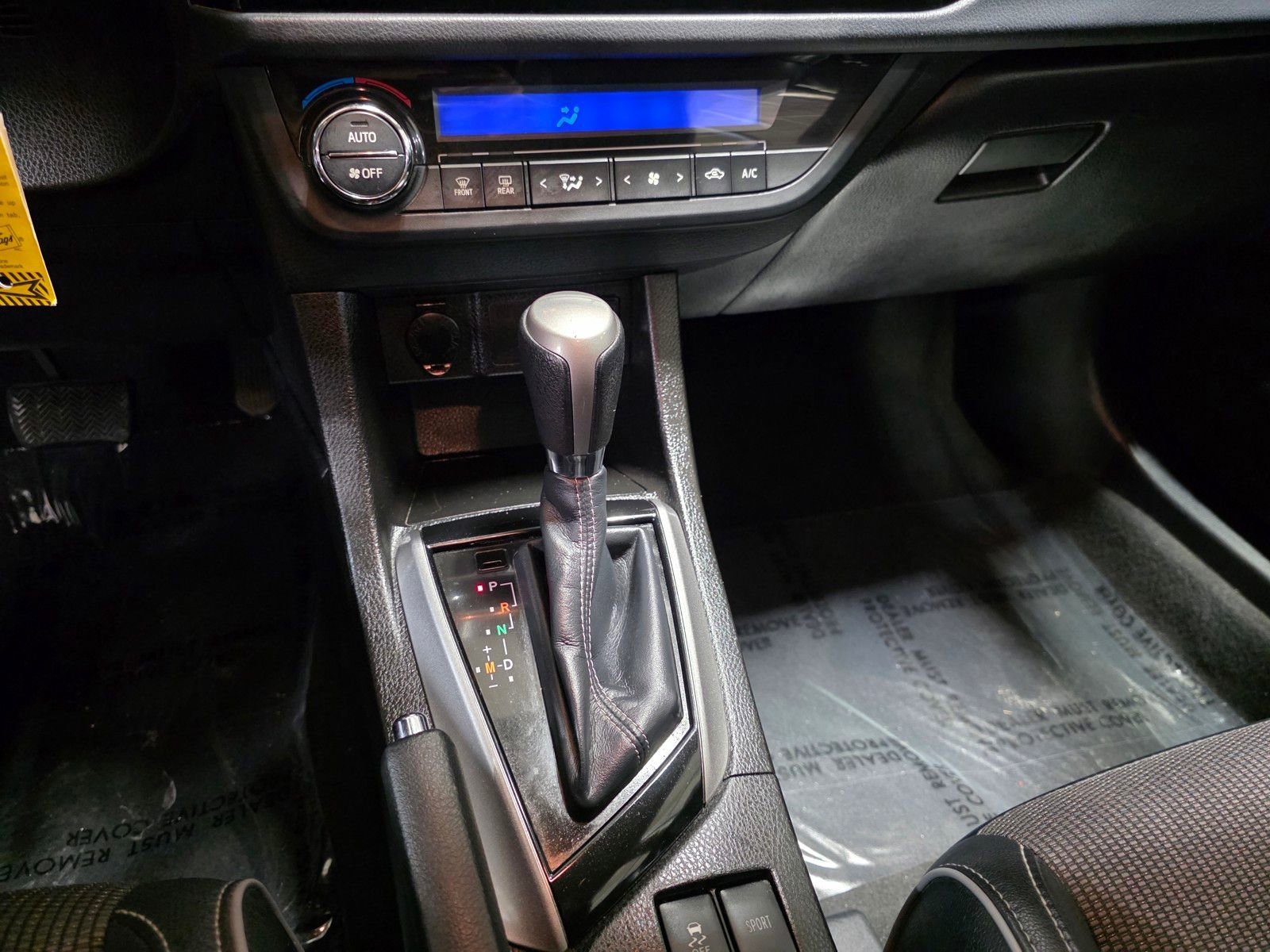 Used 2015 Toyota Corolla S image 27