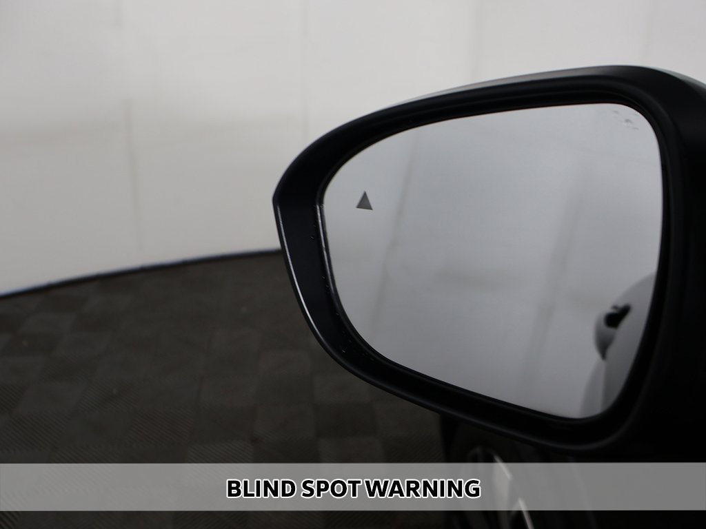 Used 2025 Mitsubishi Outlander SEL AWD/4WD image 8