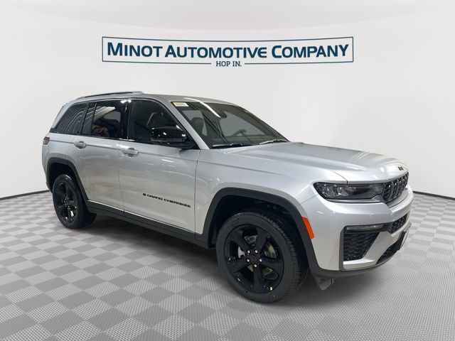 New 2026 Jeep Grand Cherokee Limited w/ Limited Altitude Package