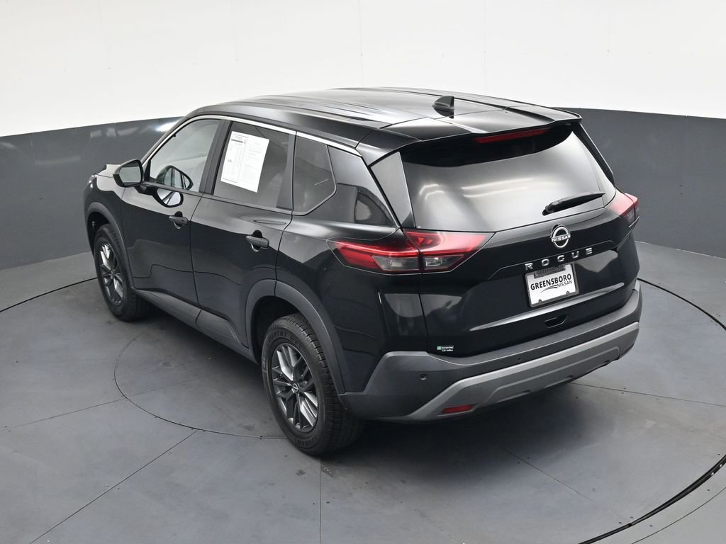 Used 2023 Nissan Rogue S image 32