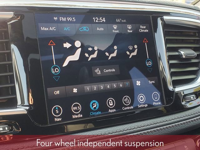 Used 2020 Chrysler Pacifica Limited image 29