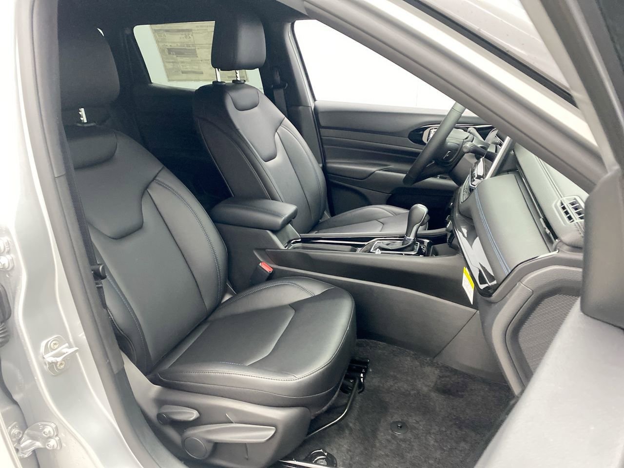New 2026 Jeep Compass Limited AWD/4WD image 21