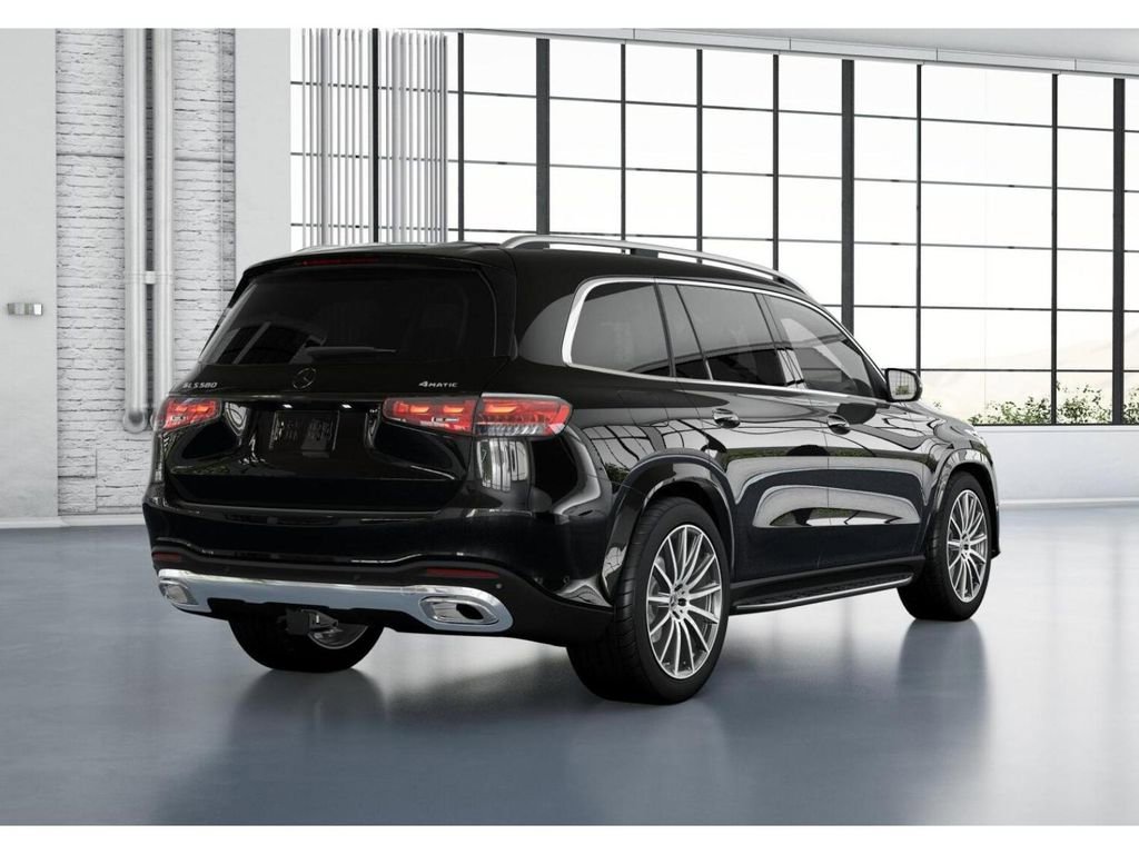 Used 2025 Mercedes-Benz GLS 580 4MATIC image 22
