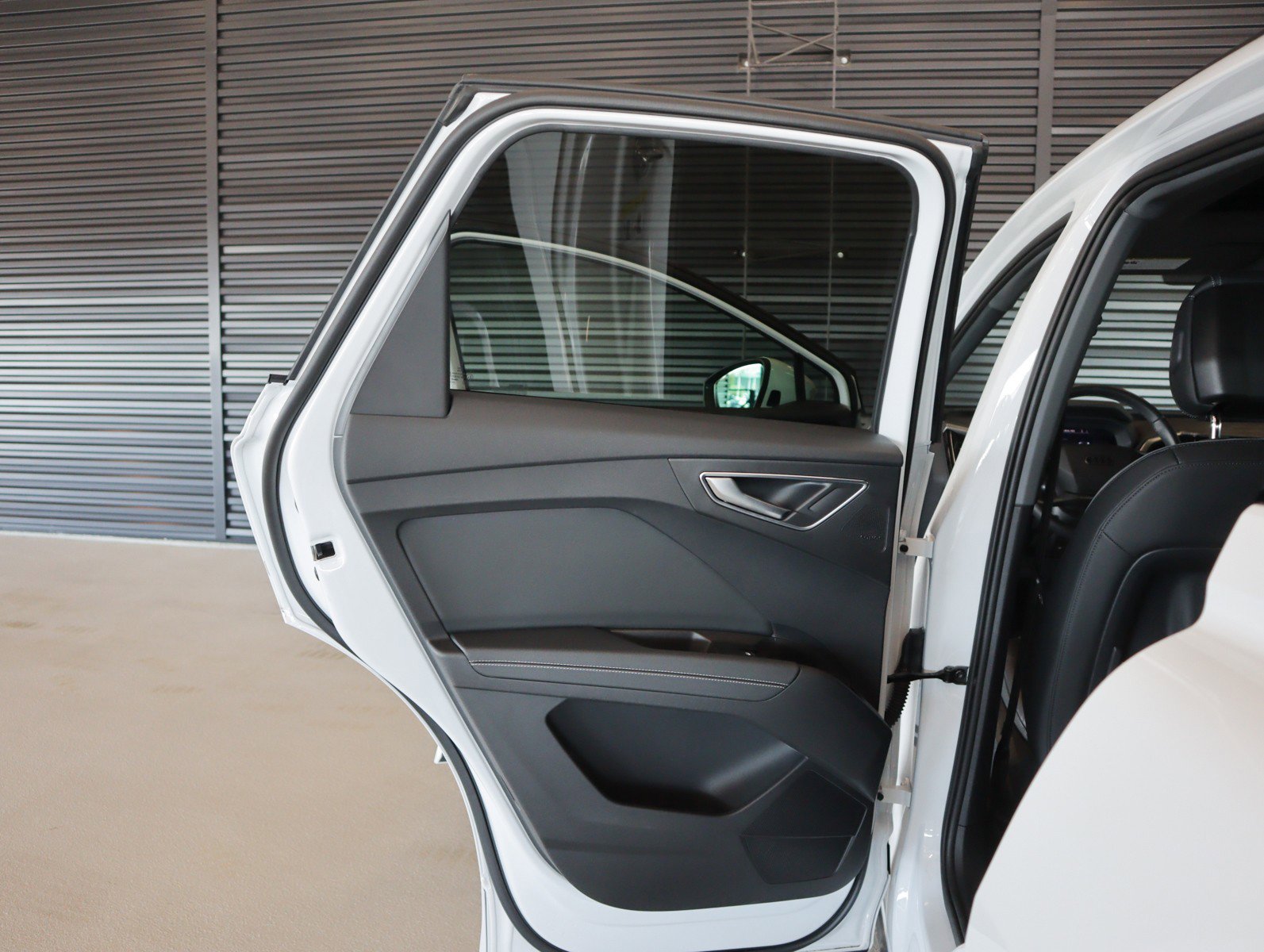 Certified 2024 Audi Q4 e-tron Premium Plus image 28