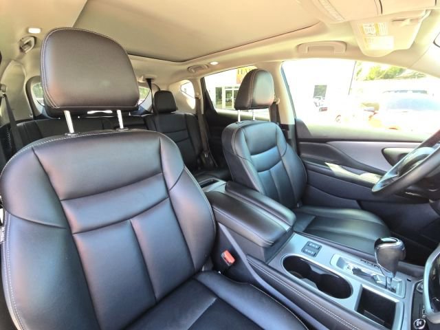 Used 2020 Nissan Murano SV w/ Premium Package FWD image 19