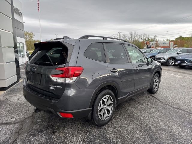 Used 2021 Subaru Forester Premium AWD/4WD image 7