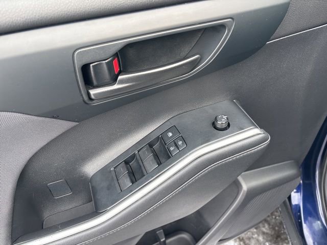 Used 2021 Toyota Highlander LE image 40