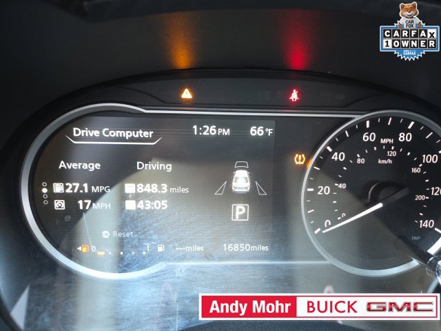 Used 2025 Nissan Versa SV w/ Trunk Package FWD image 30