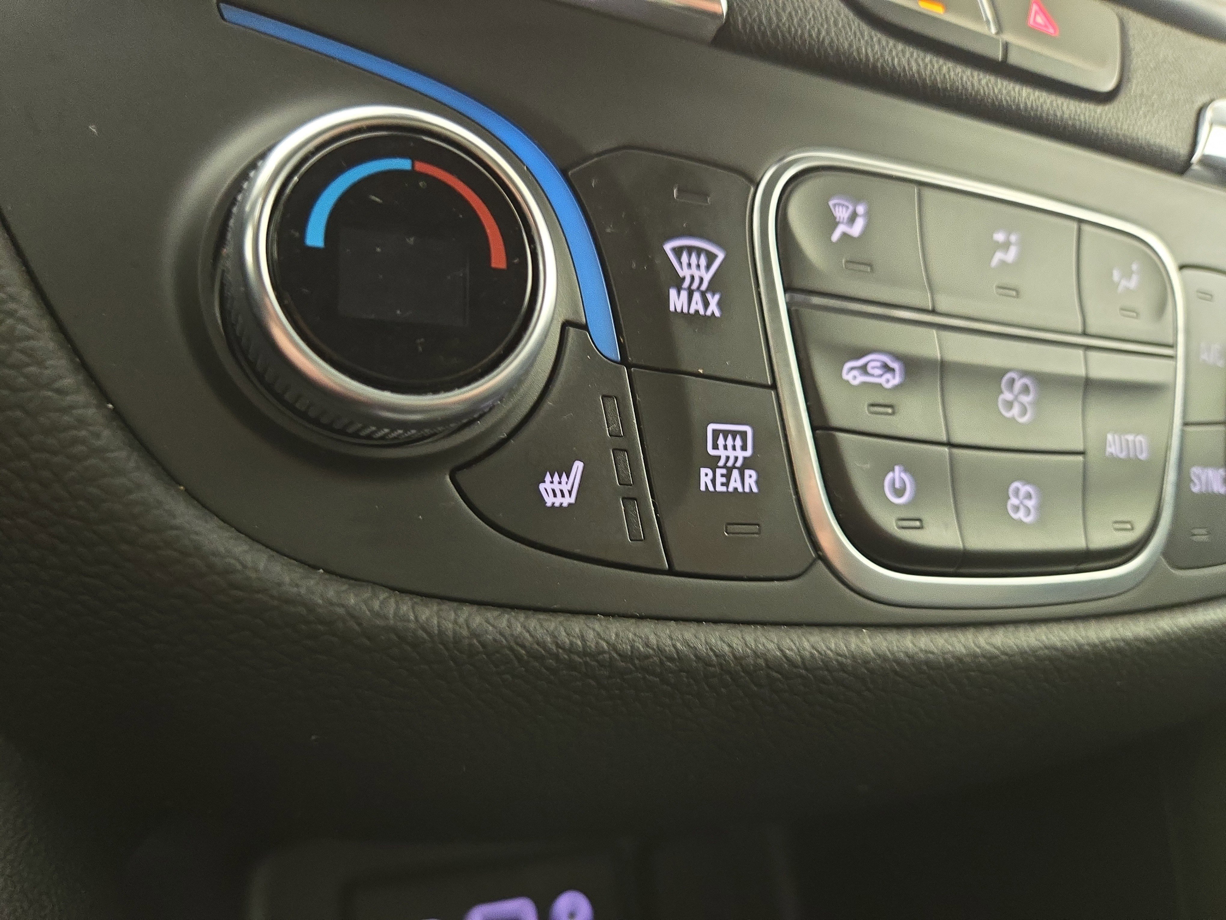 Used 2022 Chevrolet Equinox LT image 25