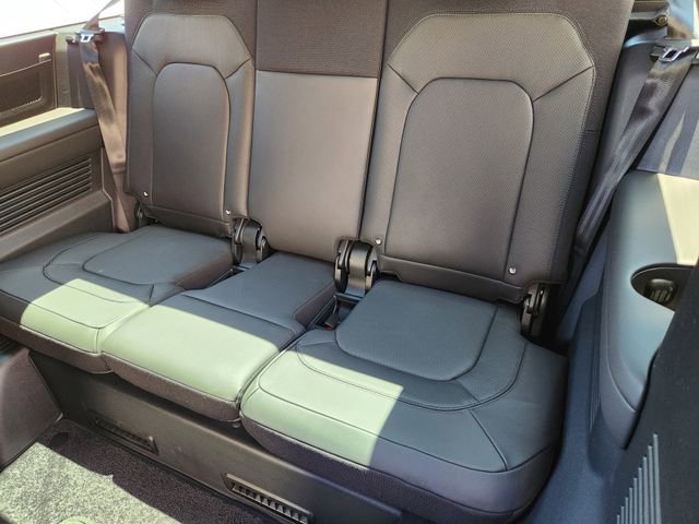 New 2025 Land Rover Defender 130 V8 image 21