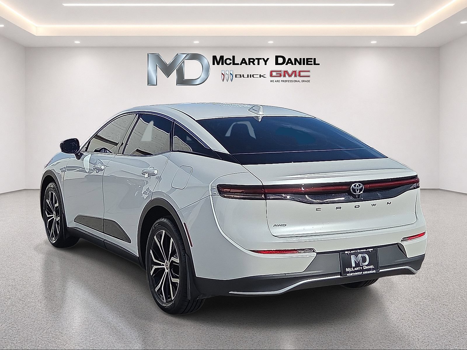 Used 2023 Toyota Crown AWD/4WD image 13