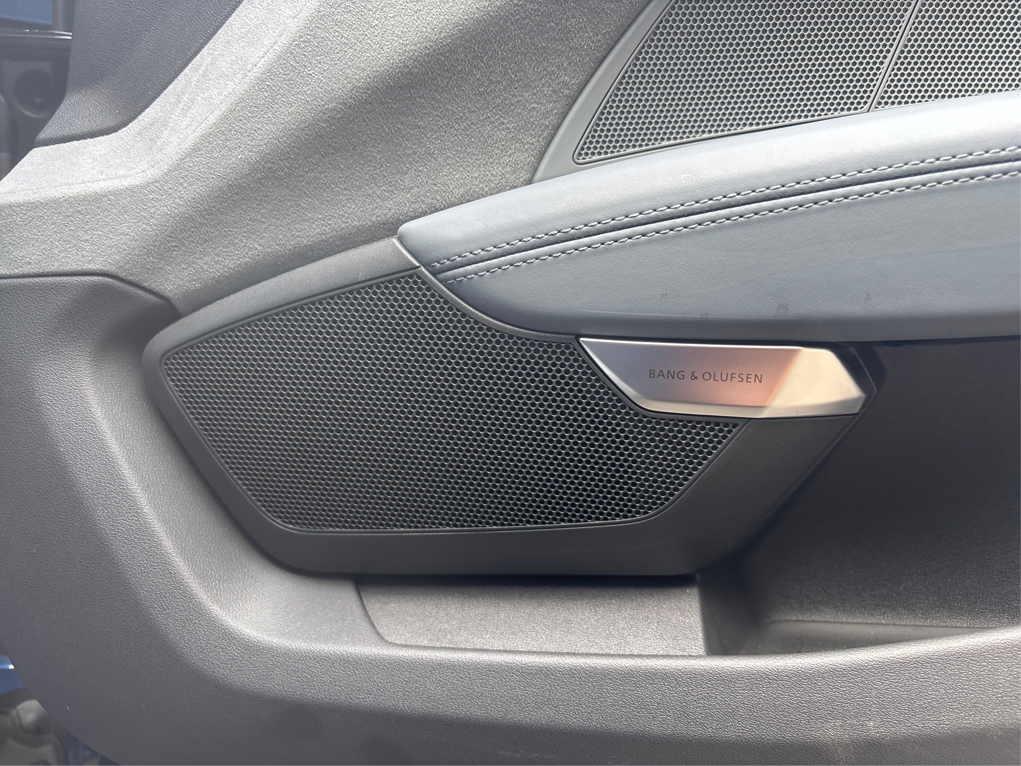 Used 2024 Audi e-tron GT Premium Plus image 48