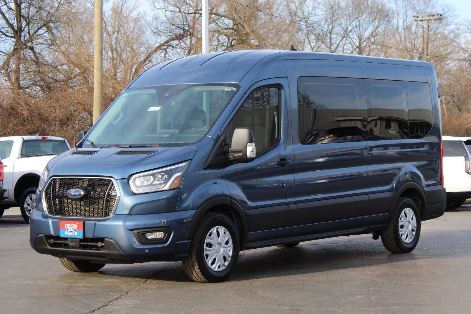 Used 2023 Ford Transit 350 XLT image 3