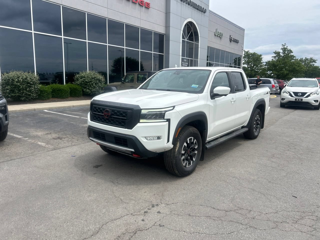 Used 2022 Nissan Frontier PRO-4X AWD/4WD image 7