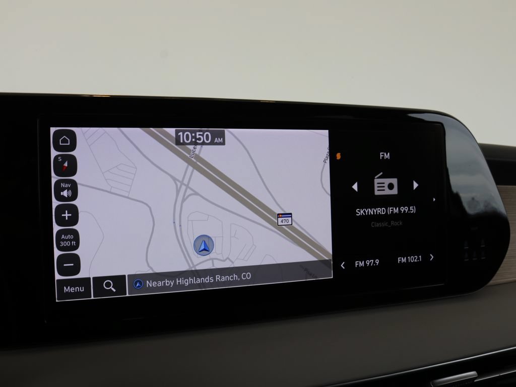 Used 2024 Hyundai Palisade Limited AWD/4WD image 16