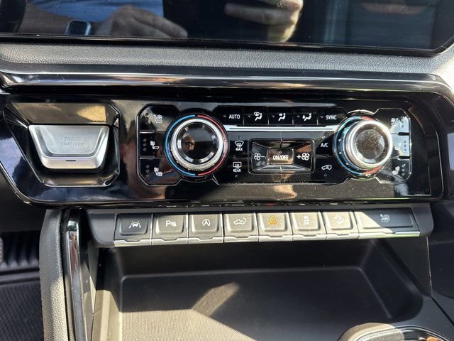 Used 2022 GMC Sierra 1500 AT4 w/ AT4 Premium Package AWD/4WD image 19