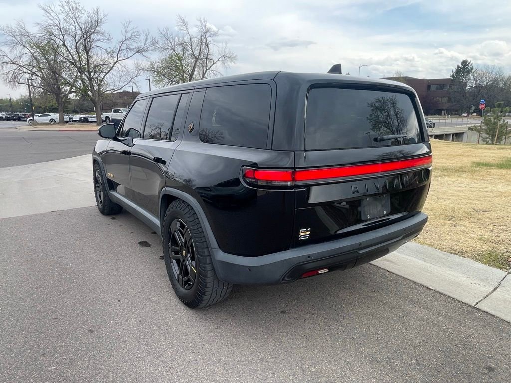 Used 2023 Rivian R1S Launch Edition image 5
