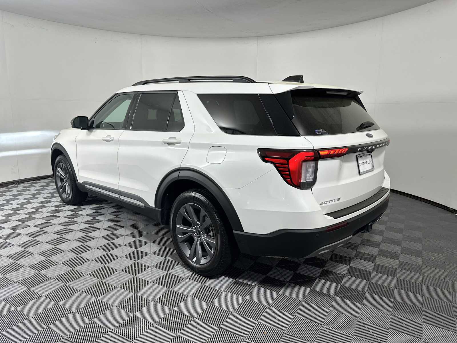 New 2025 Ford Explorer Active w/ Active Comfort Package image 5