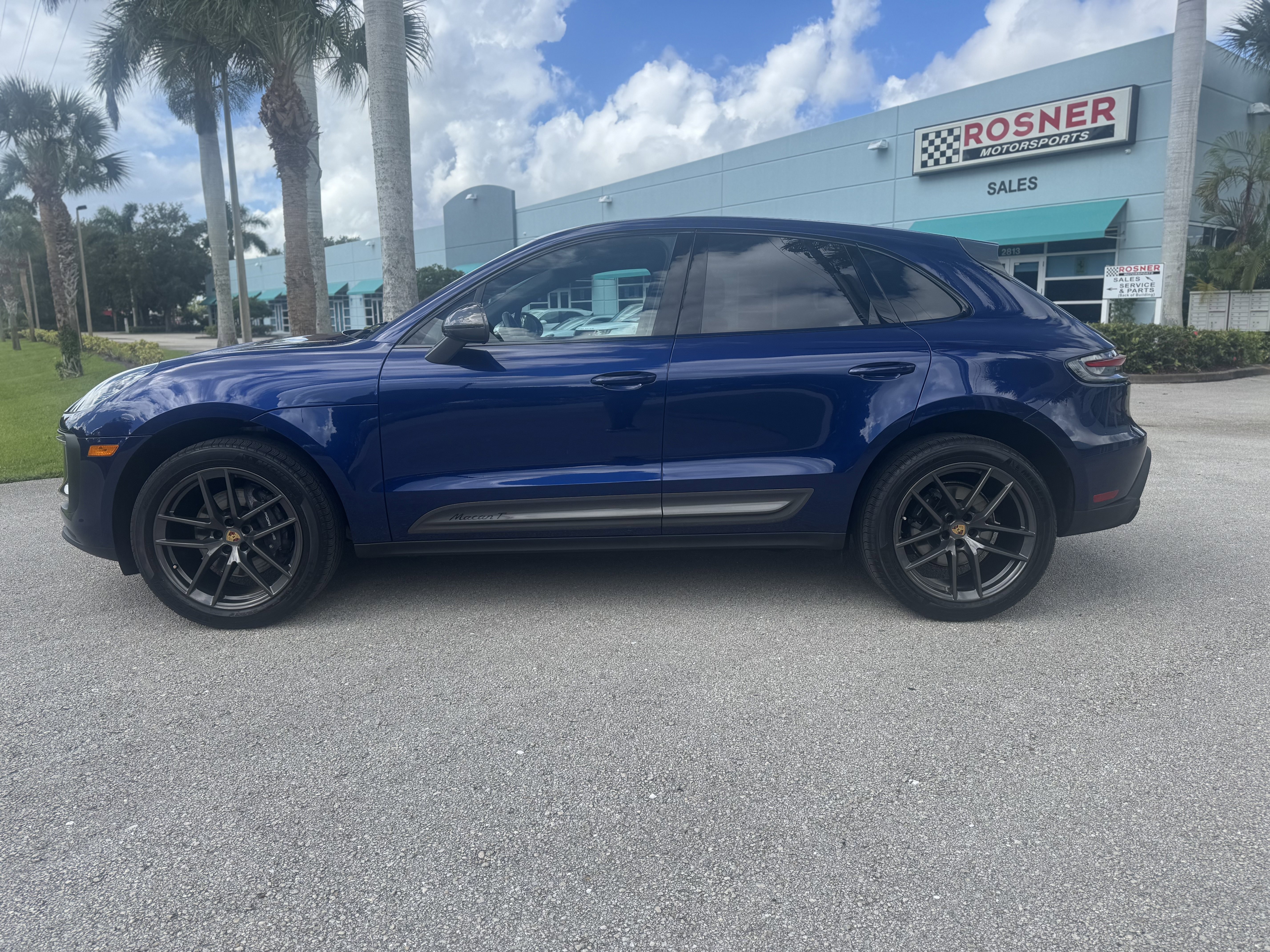 Used 2023 Porsche Macan Turbo image 6