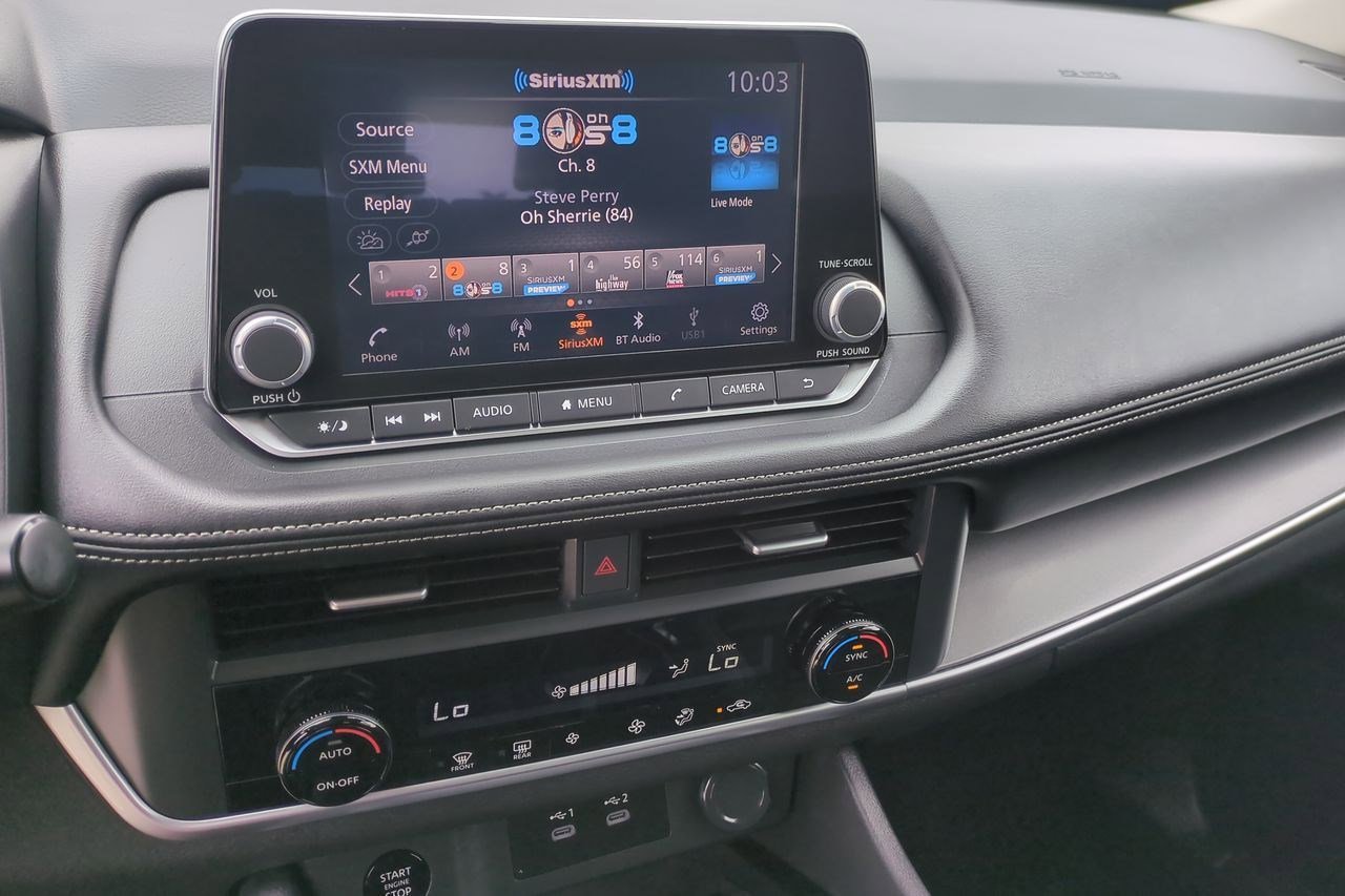 Certified 2025 Nissan Rogue SV image 16