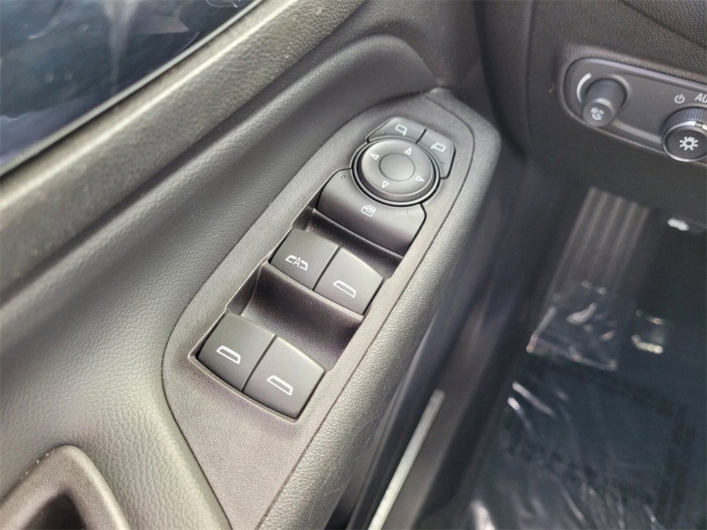 Used 2018 Chevrolet Equinox Premier image 25