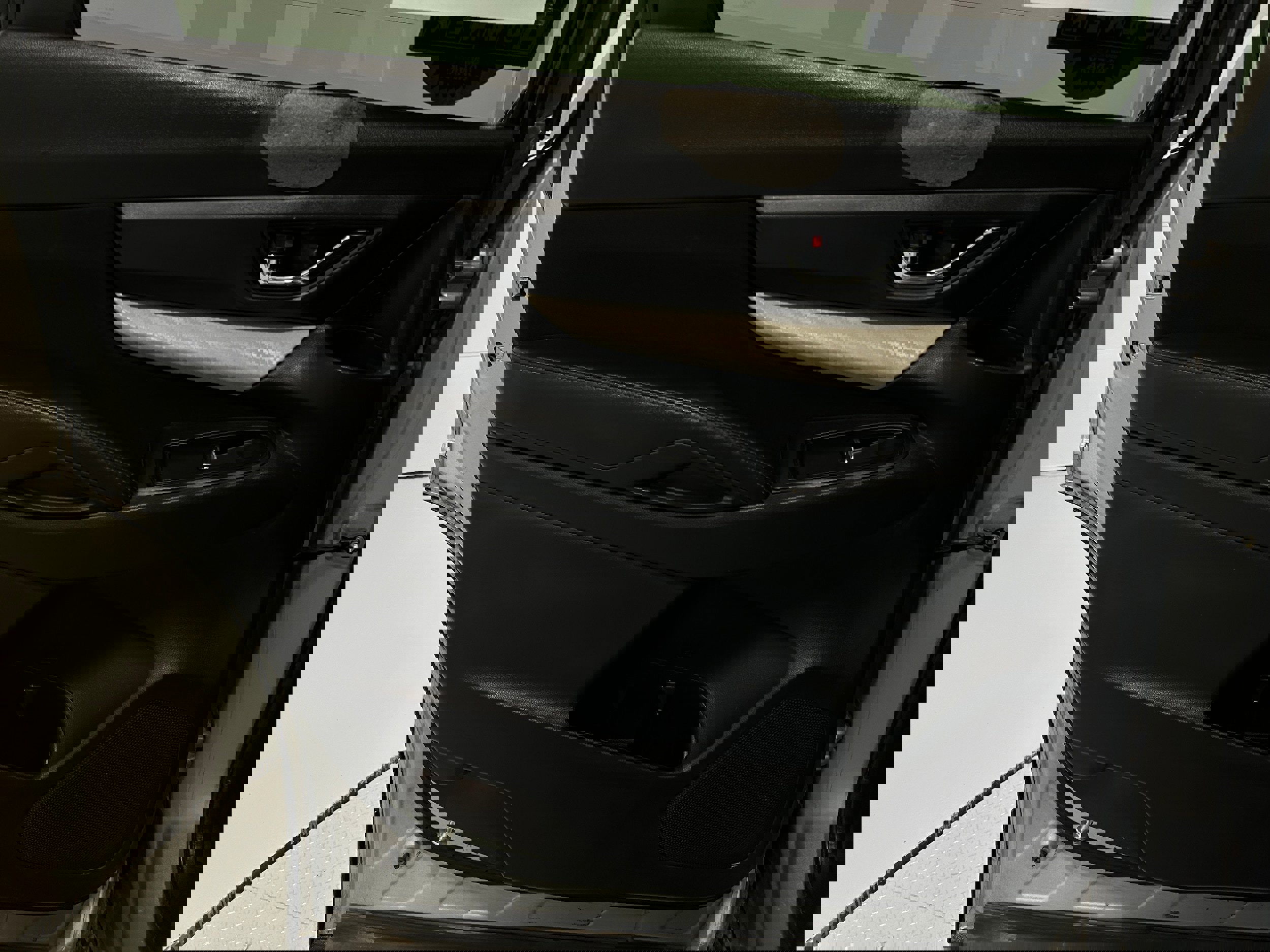 Used 2021 Subaru Ascent Premium w/ Convenience Package image 27