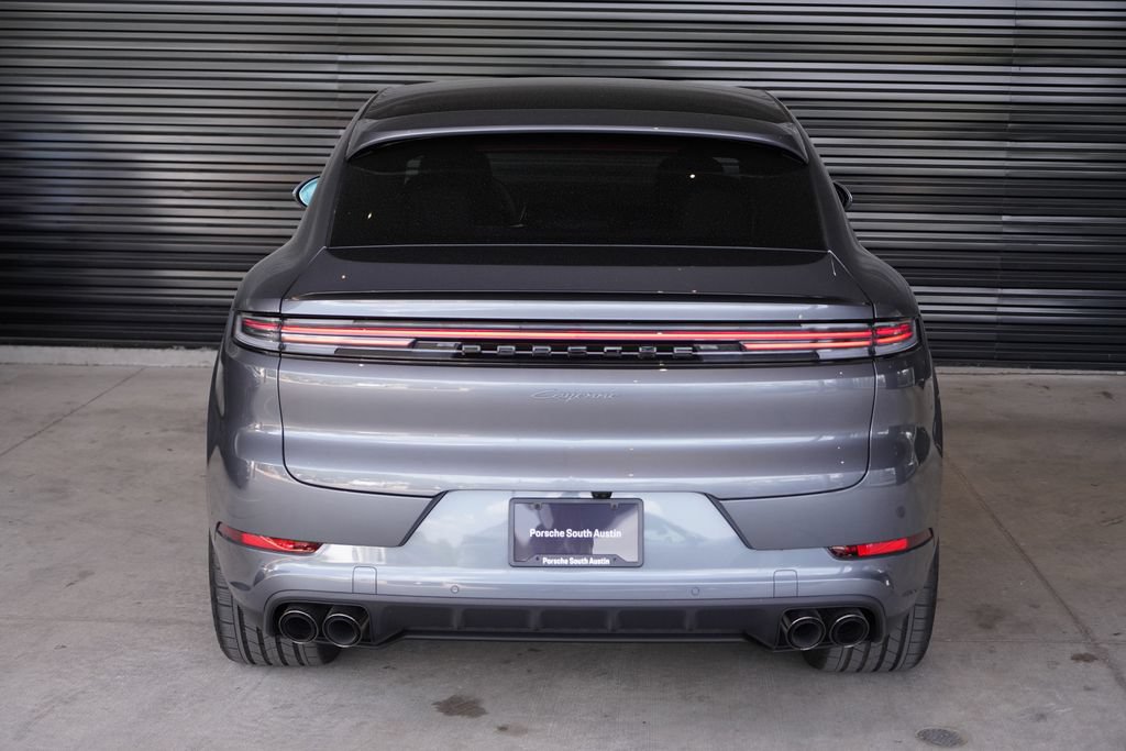 New 2026 Porsche Cayenne Coupe AWD/4WD image 7