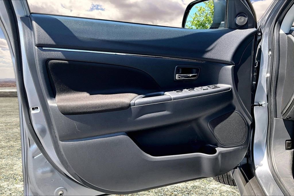 Used 2025 Mitsubishi Outlander Sport ES image 20
