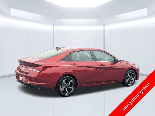 Used 2023 Hyundai Elantra Limited FWD image 4