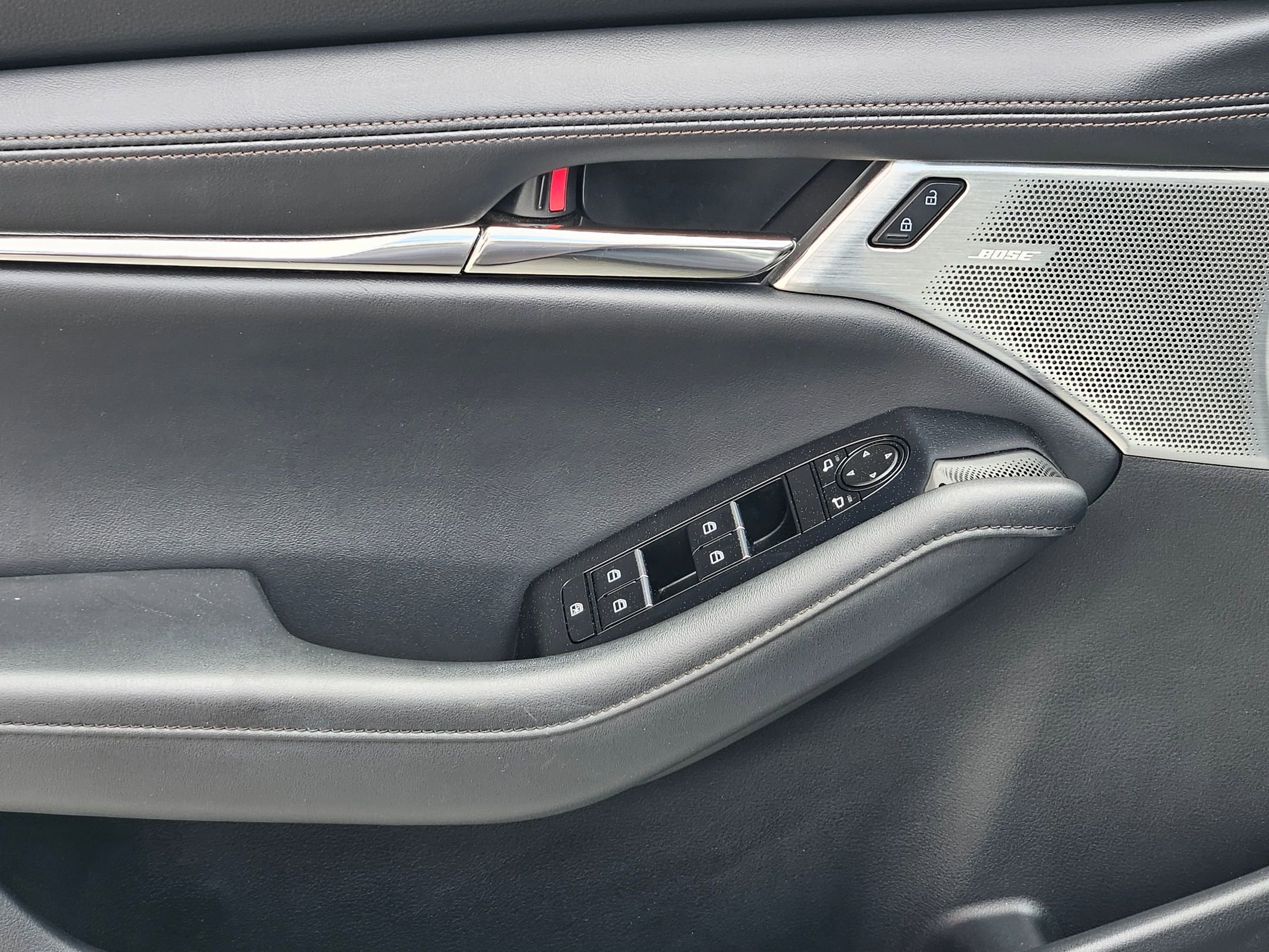 Used 2022 MAZDA MAZDA3 s image 19