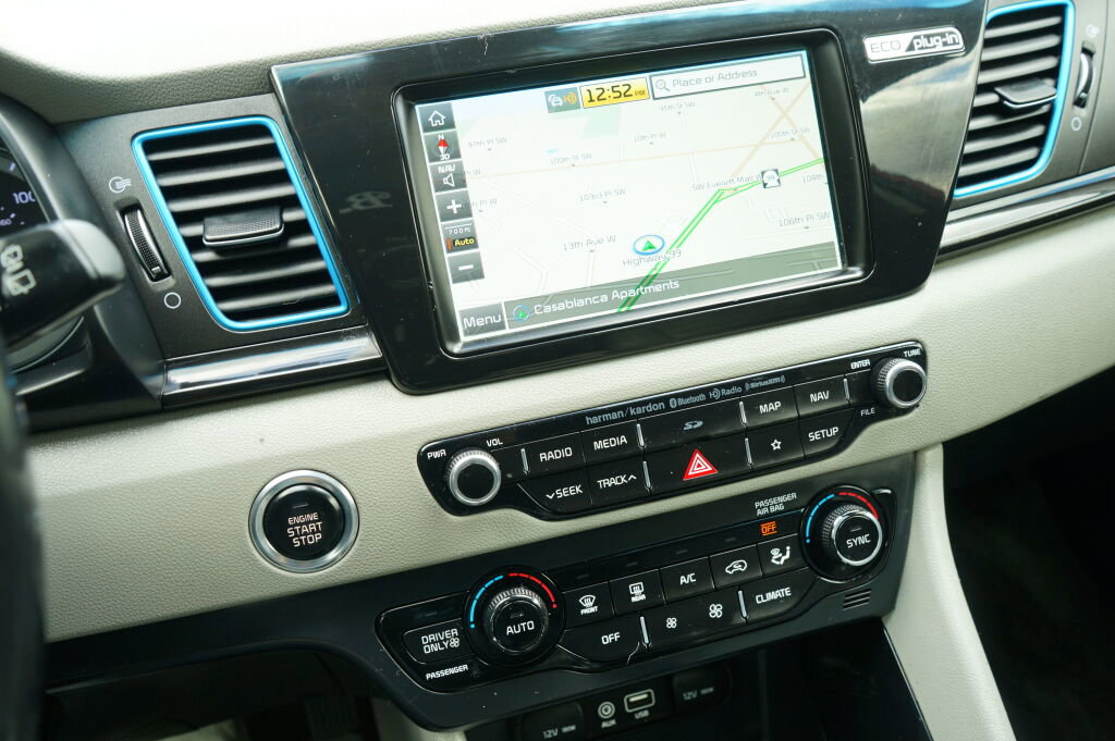 Used 2019 Kia Niro EX Premium w/ Sunroof Package image 21