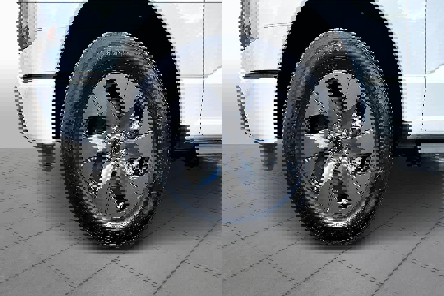 Certified 2025 Ford F150 Lightning Flash image 10