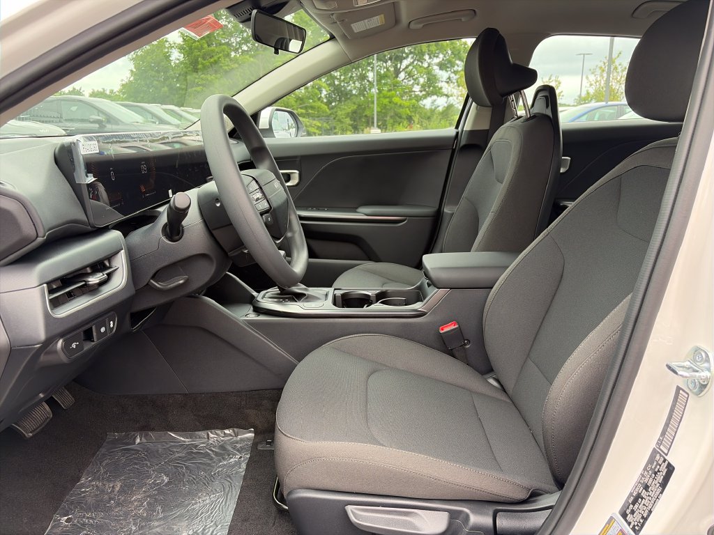 New 2026 Kia K4 FWD image 15