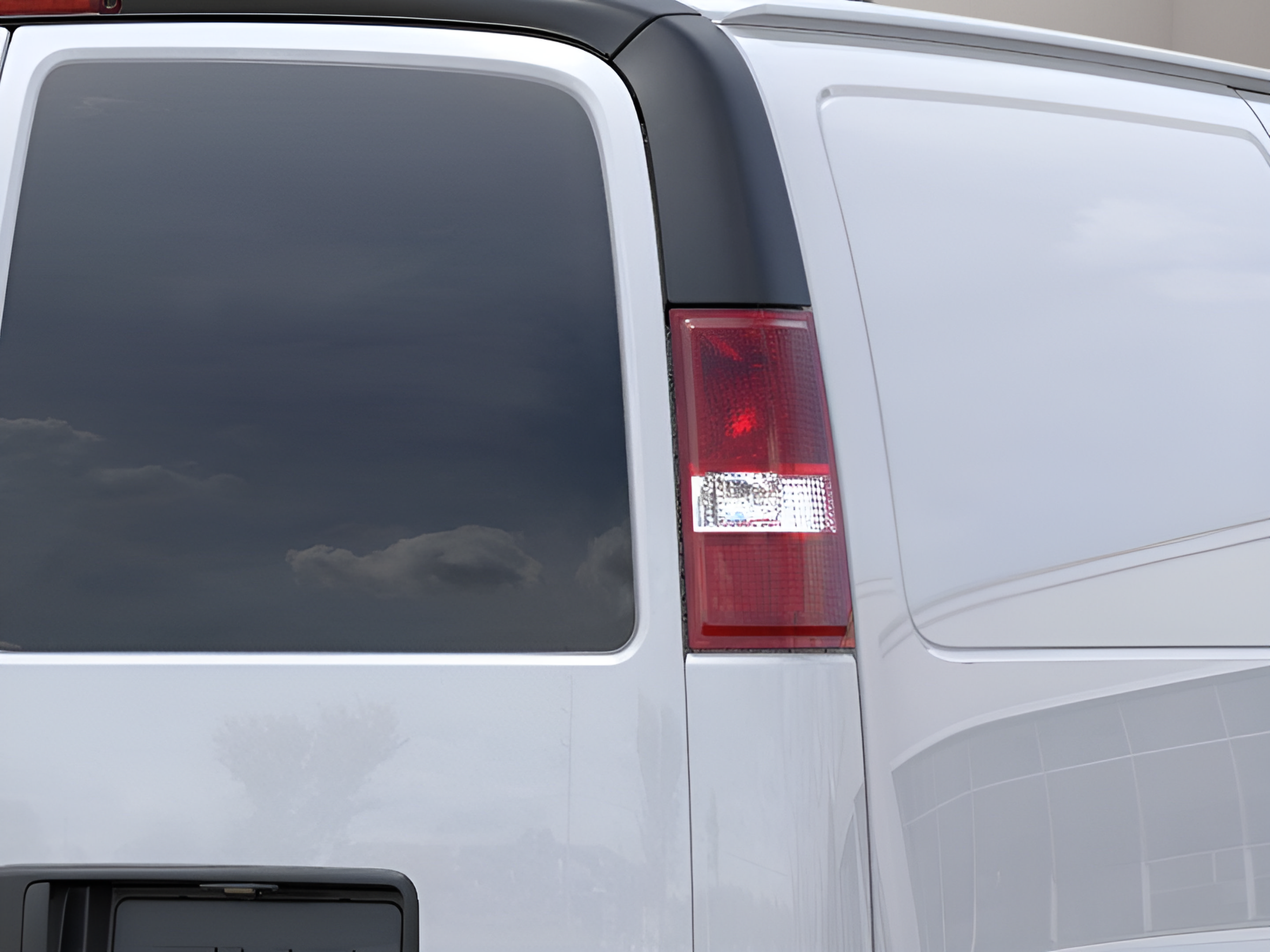 New 2025 GMC Savana 2500 w/ Driver Convenience Package RWD image 22