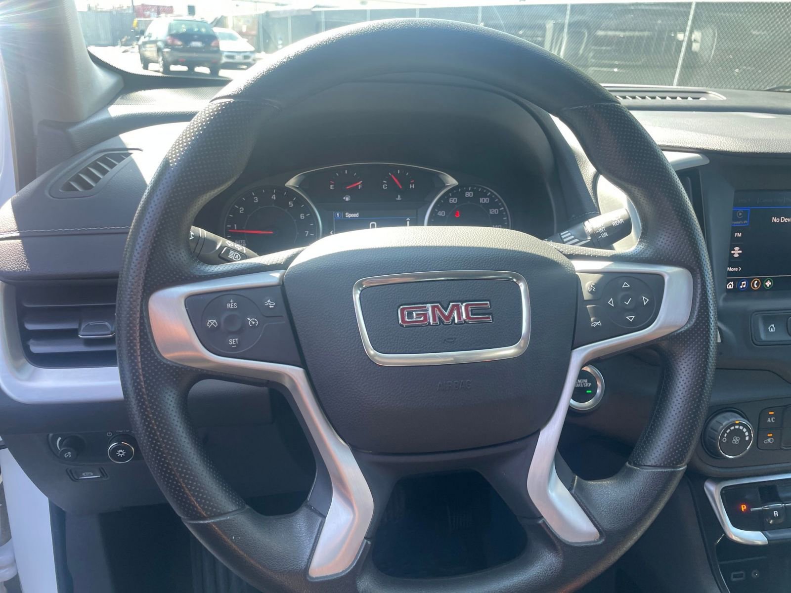 Used 2024 GMC Terrain SLE image 28